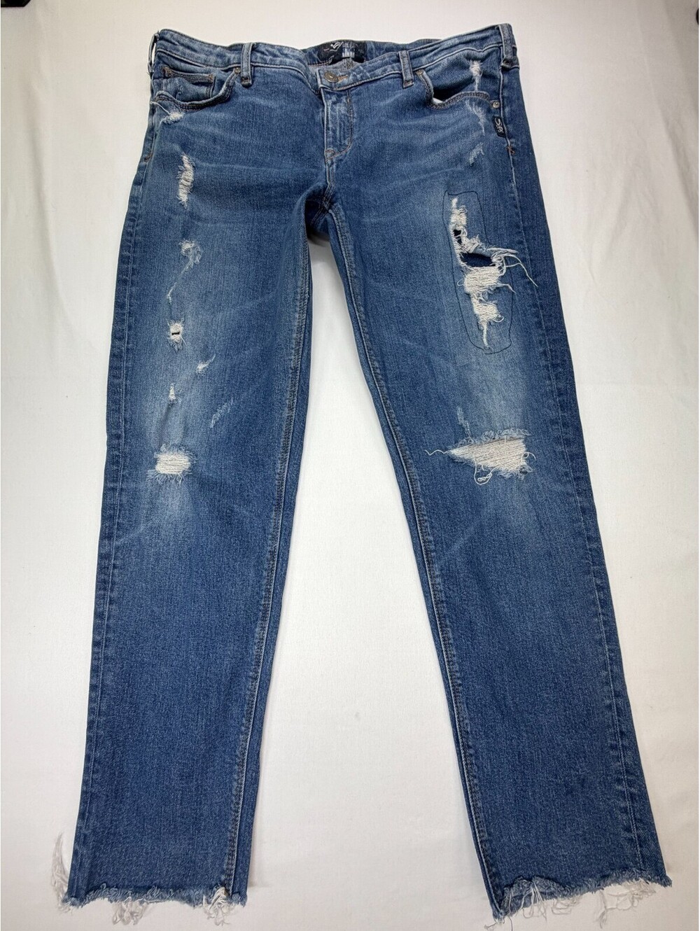 Silver Jeans Women's Jeans Straight Delancey Distressed Denim Size 33 Blue